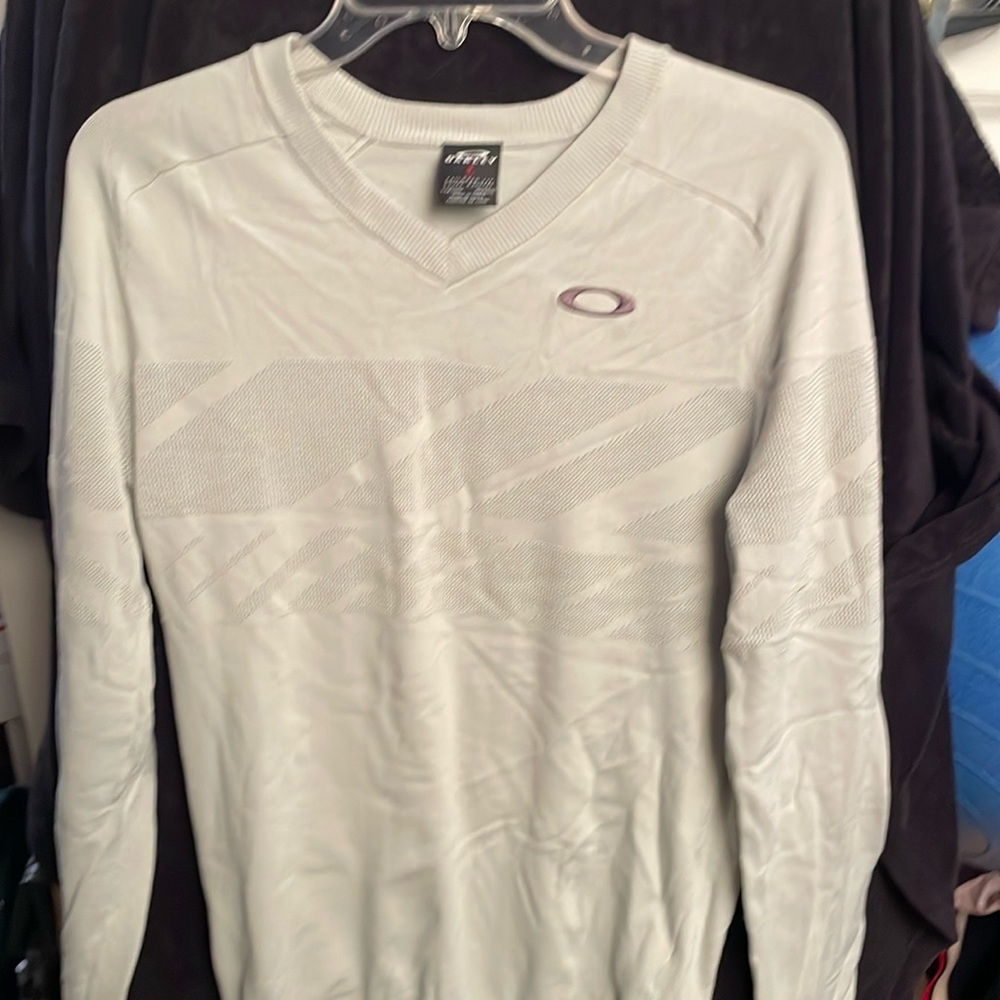 Mens Oakley sweater size small